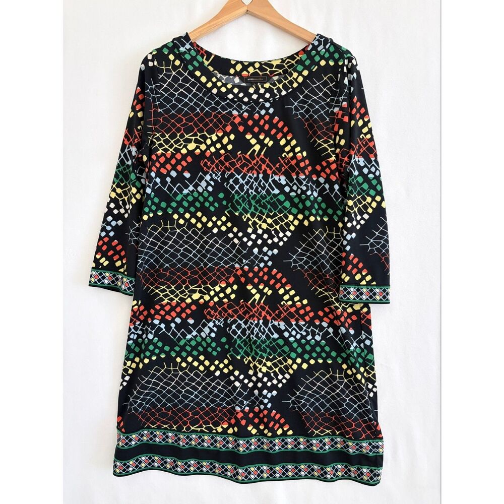 BCBG Maxazria Jersey Dress with 3/4 sleeves Women’s Size Medium Abstract Print